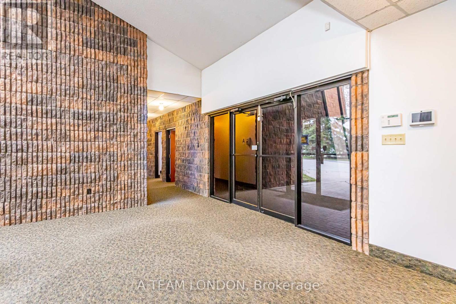 A - 743 Wellington Road, London South, Ontario  N6C 4R5 - Photo 6 - X12022486
