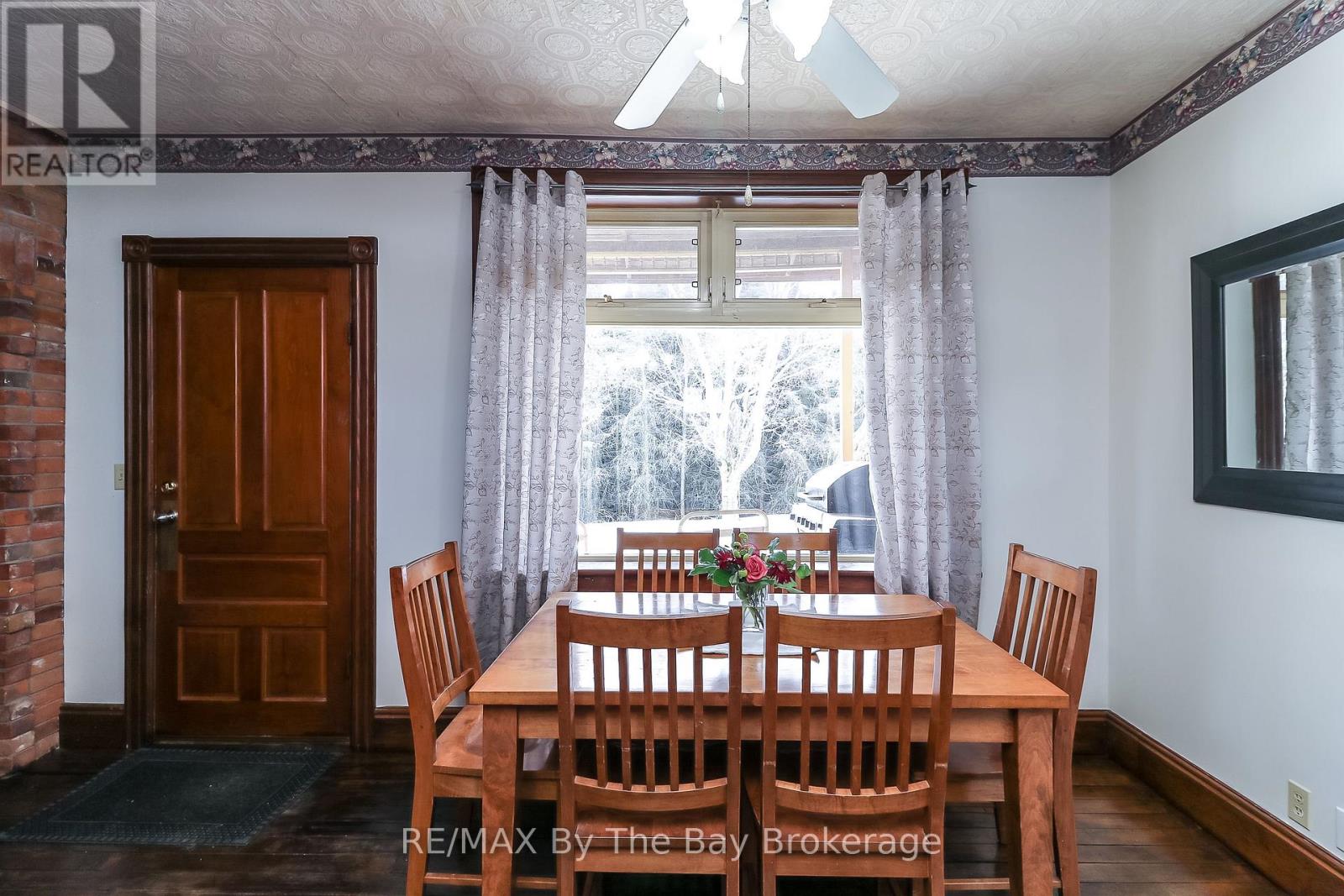 2553 County 42 Road, Clearview, Ontario  L0M 1S0 - Photo 15 - S12022484