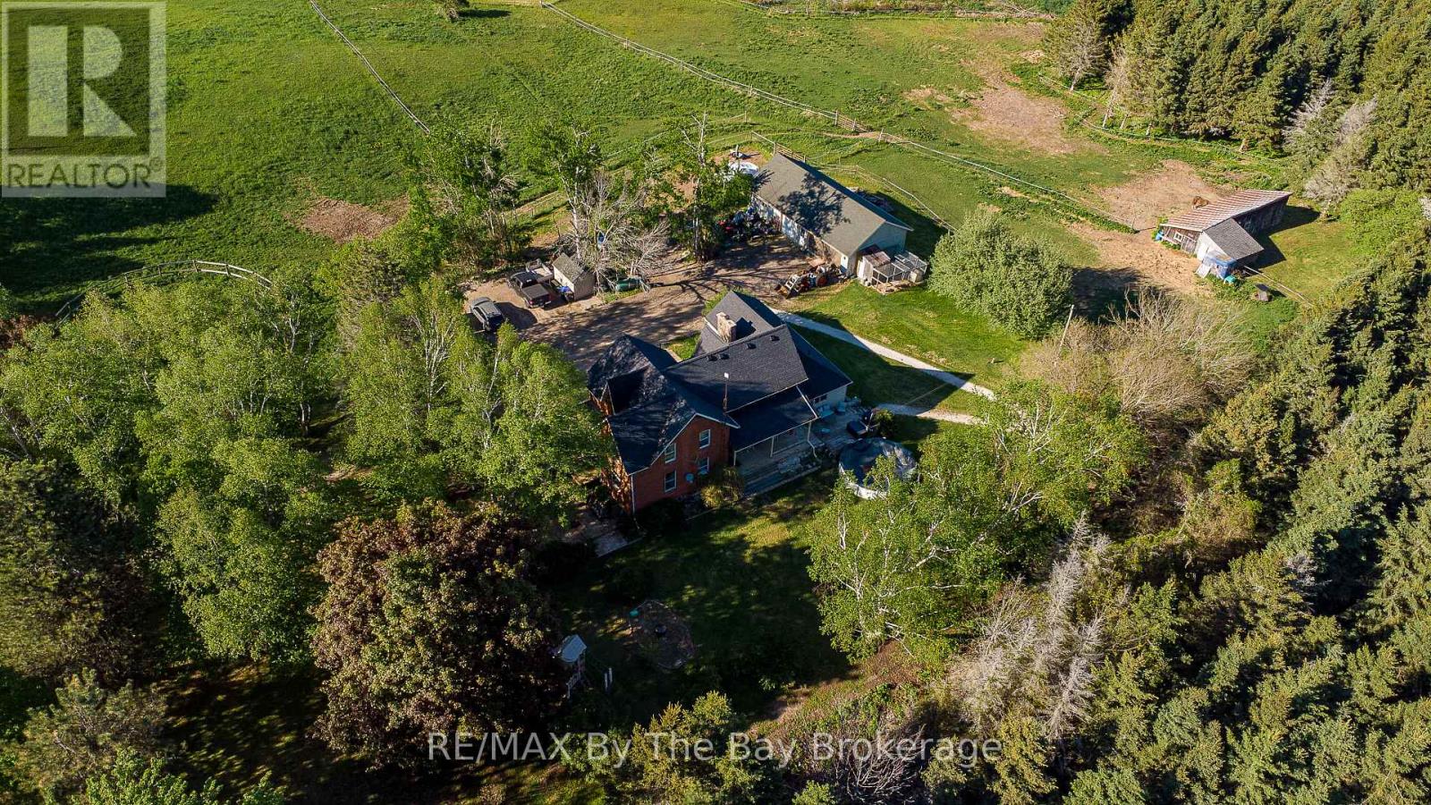 2553 County 42 Road, Clearview, Ontario  L0M 1S0 - Photo 42 - S12022484