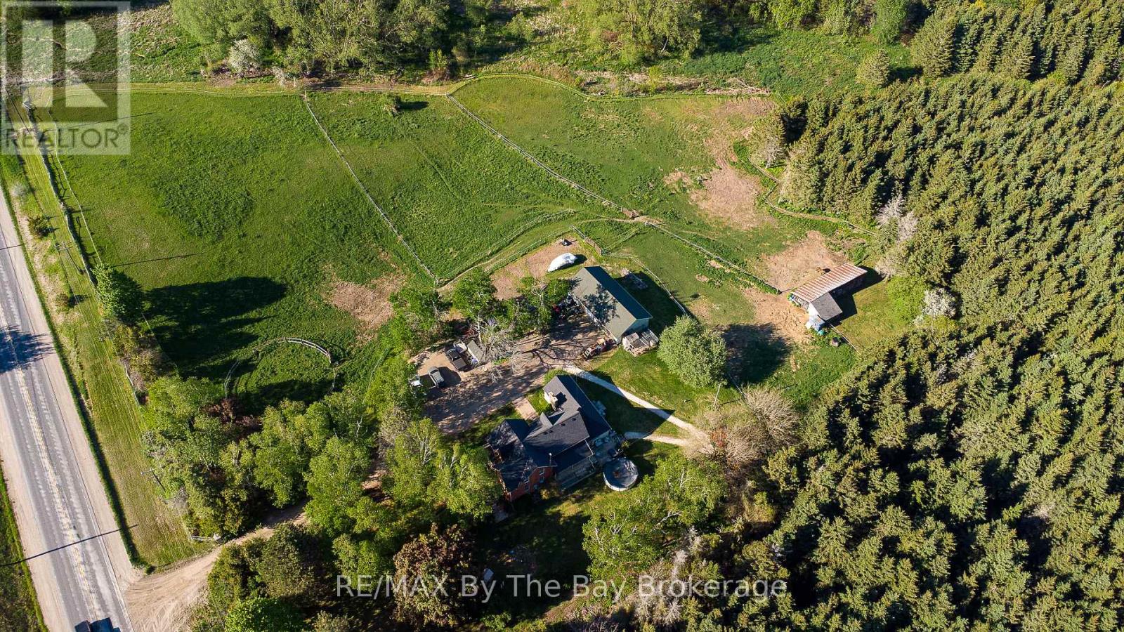 2553 County 42 Road, Clearview, Ontario  L0M 1S0 - Photo 43 - S12022484