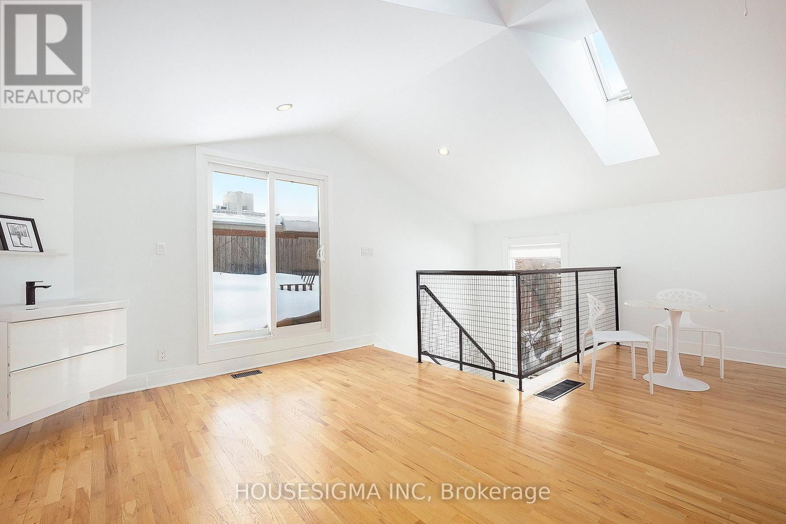 16 Electric Street, Ottawa, Ontario  K1M 1X4 - Photo 31 - X11985508