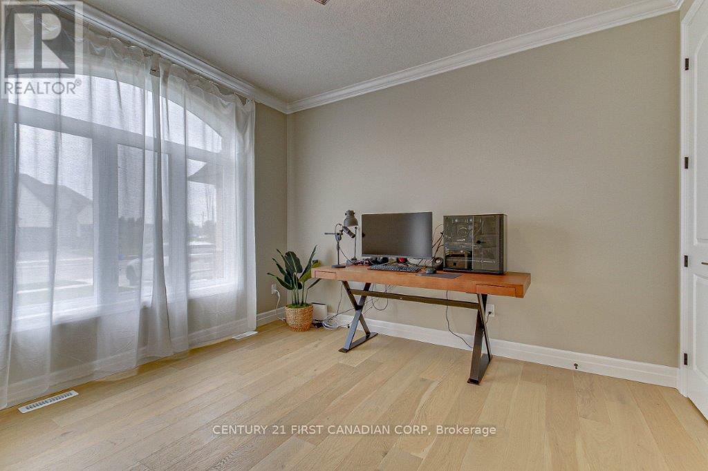 6 Aspen Circle, Thames Centre, Ontario  N0M 2P0 - Photo 3 - X12022567