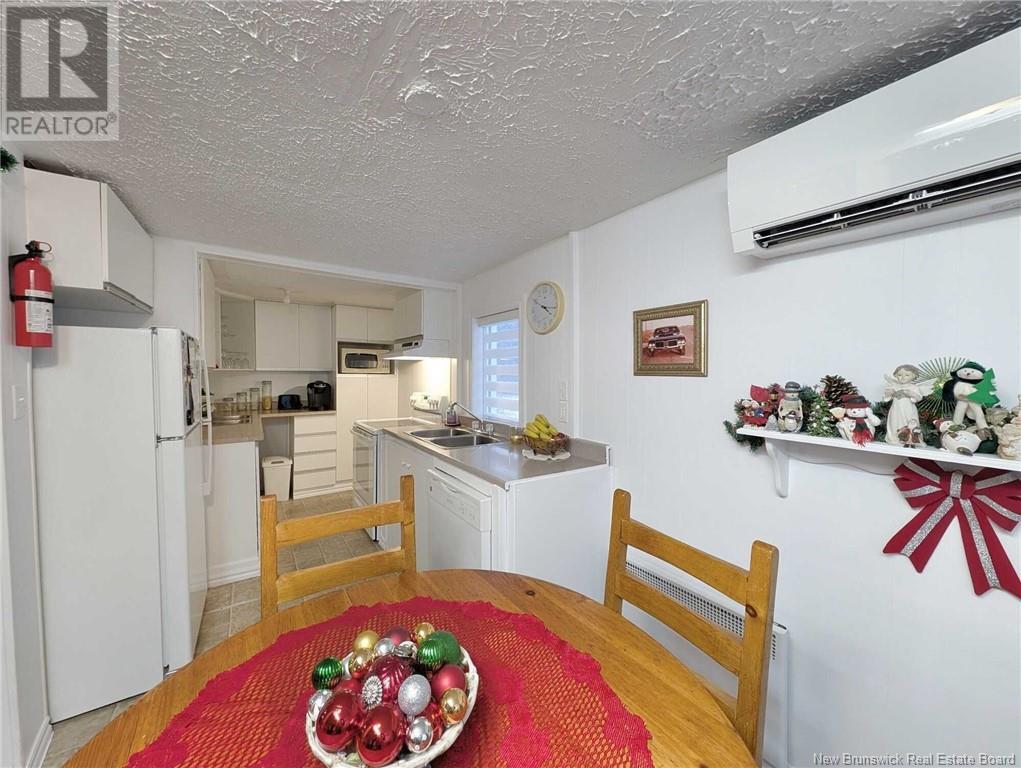 Property at 876 Saint-Joseph Boulevard image 5