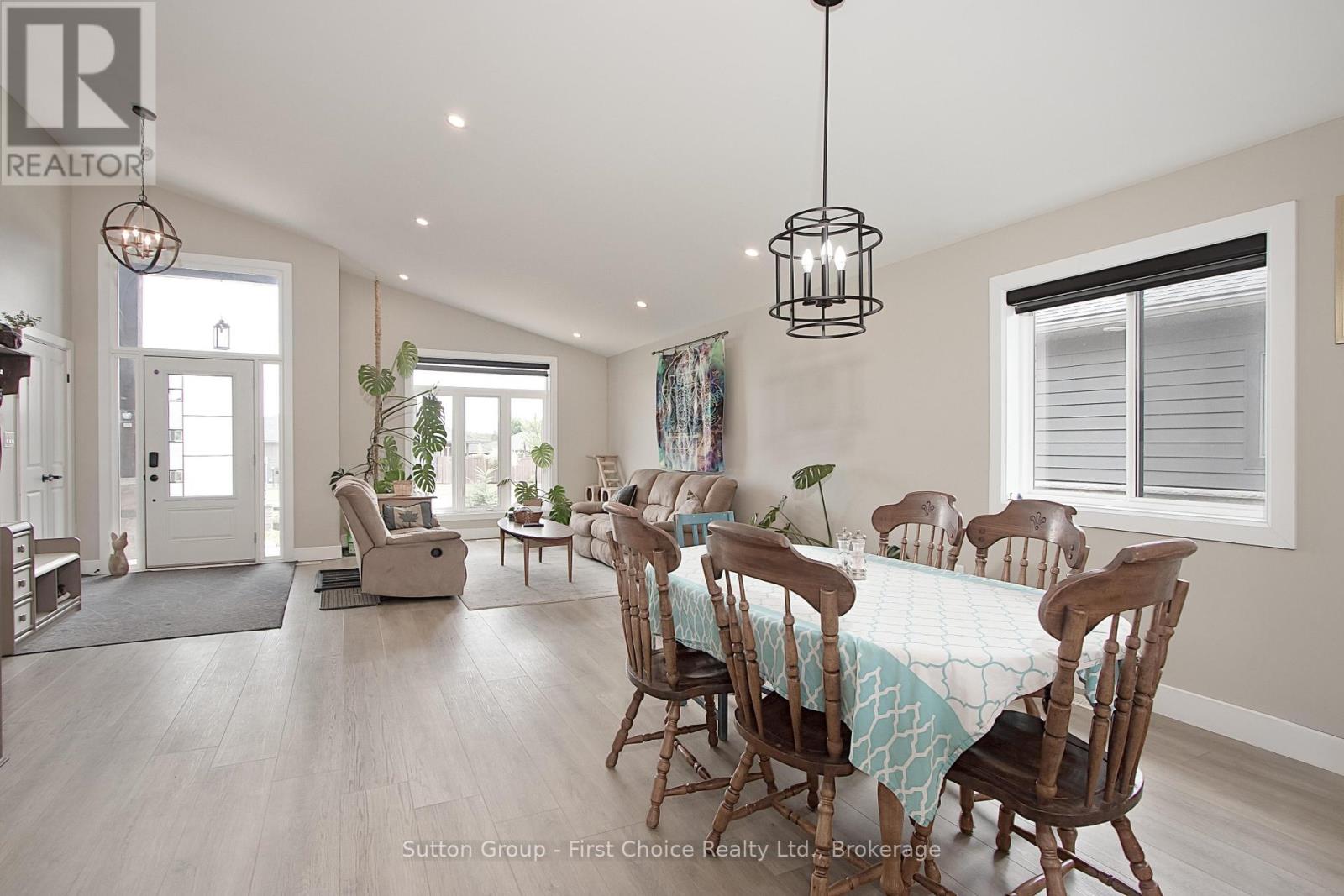 234 Matheson Drive, West Perth, Ontario  N0K 1N0 - Photo 5 - X12022546