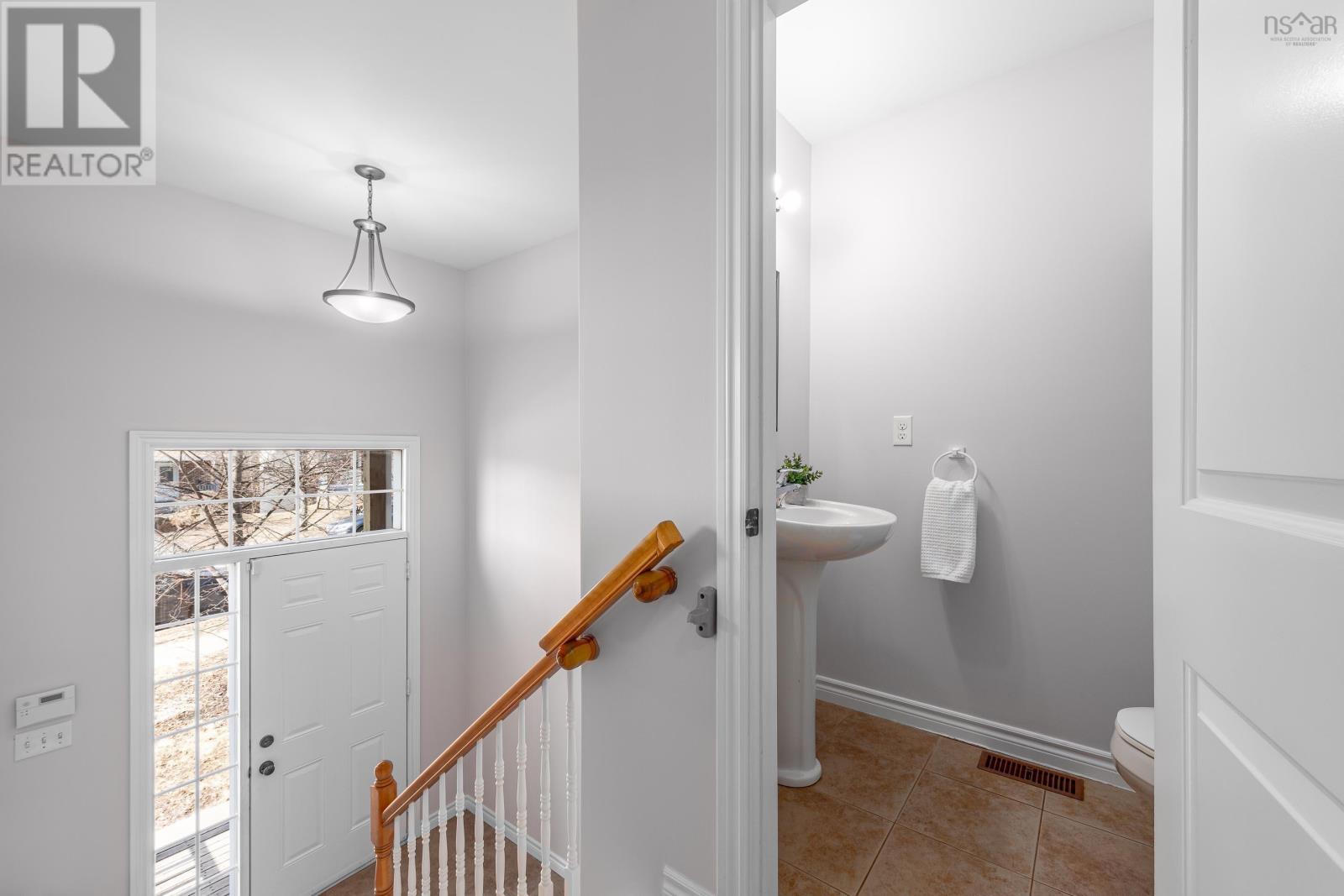 35 Collingwood Court, Dartmouth, Nova Scotia  B2W 0G4 - Photo 5 - 202504998