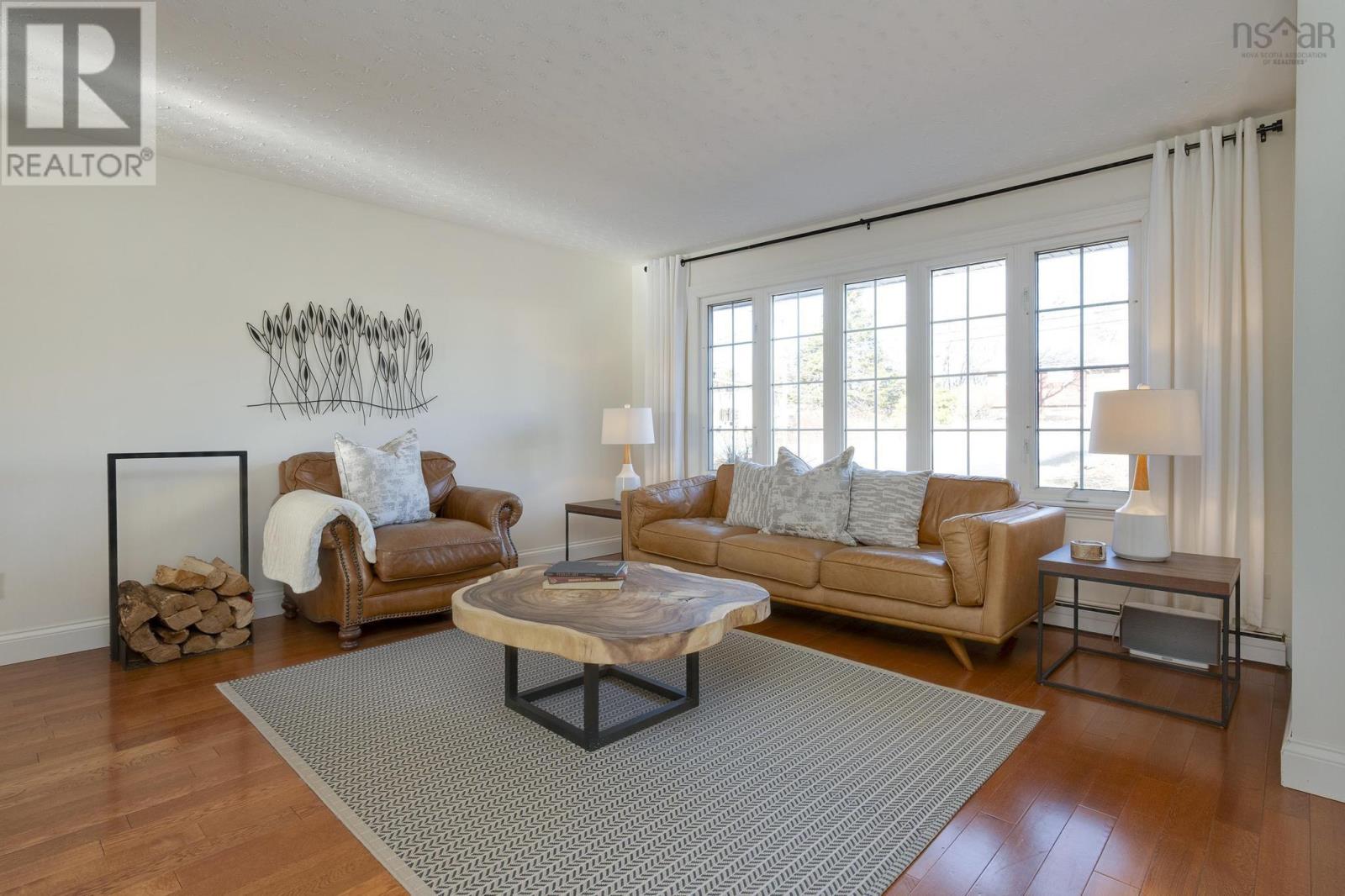 695 Lakeview Avenue, Middle Sackville, Nova Scotia  B4E 3B8 - Photo 4 - 202504995