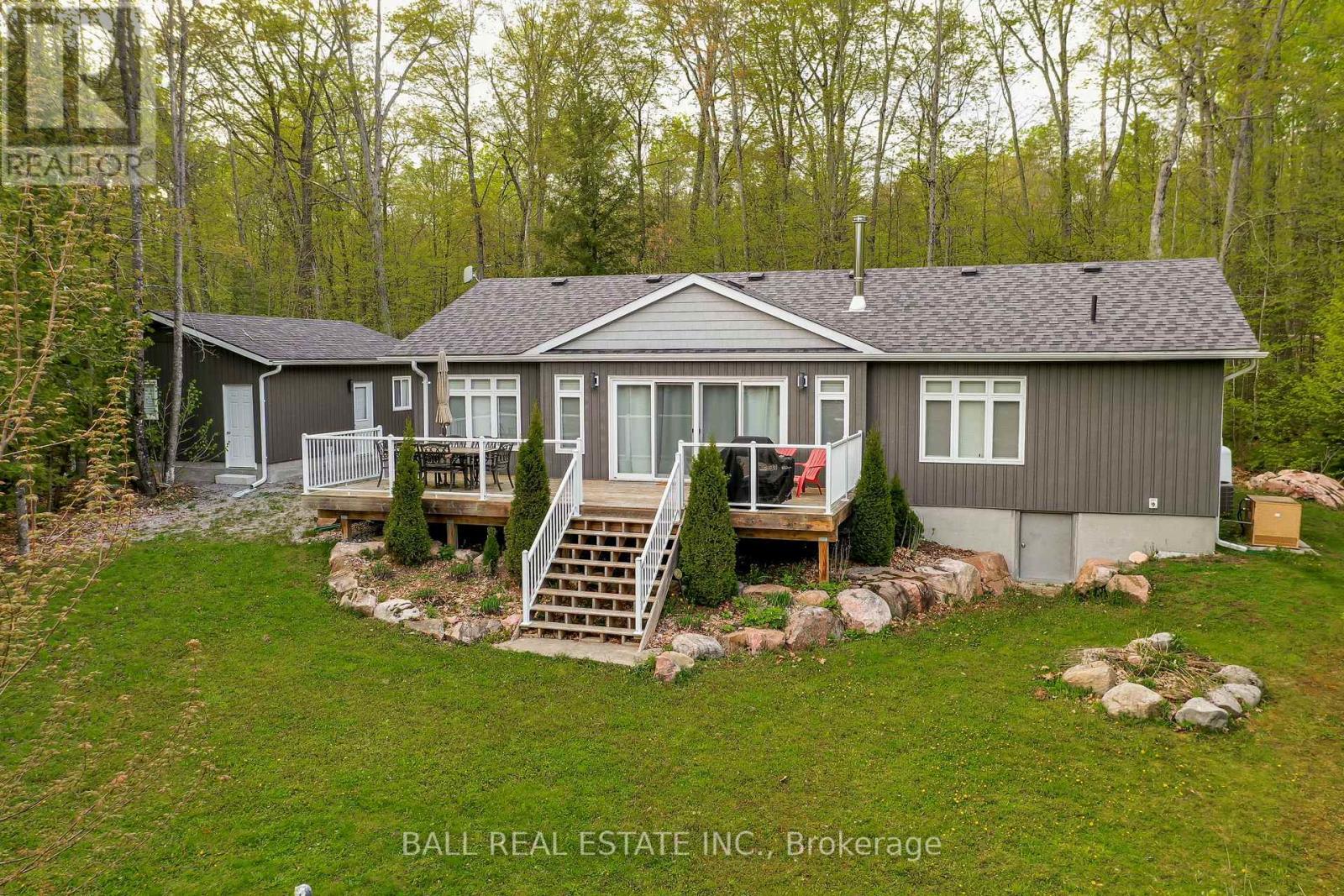 405 Philrick Drive, Trent Lakes, Ontario  K0L 1J0 - Photo 11 - X12022637