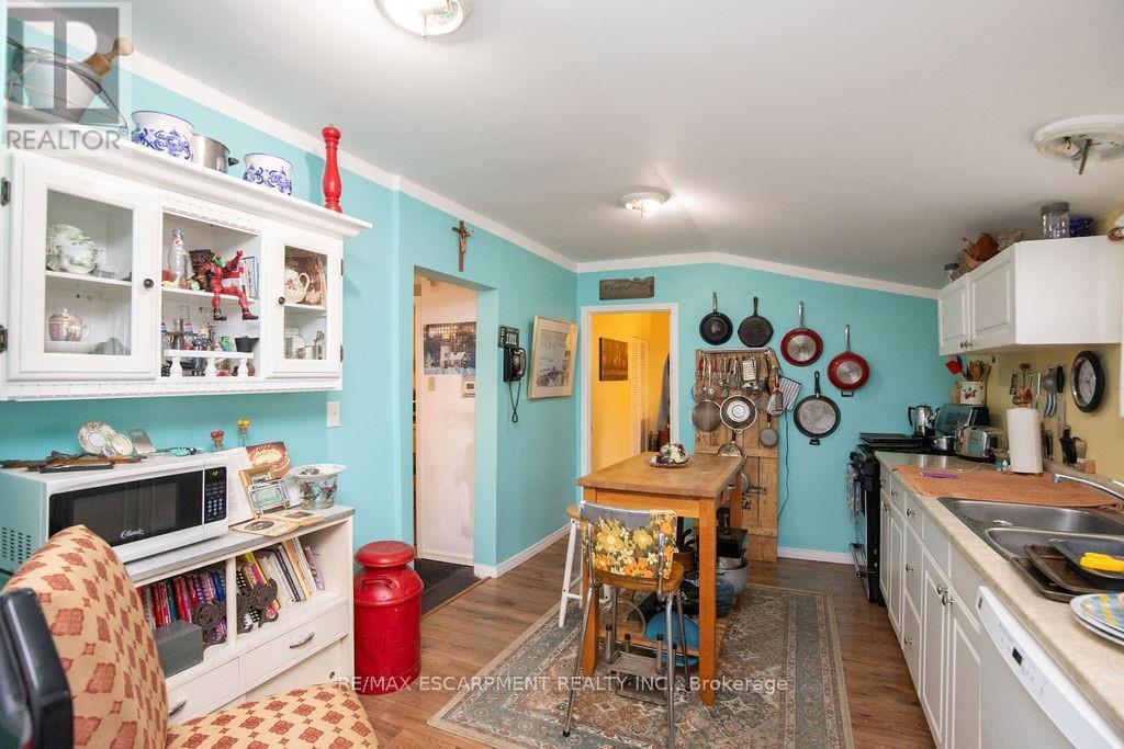 Property at 24 DUKE STREET image 3
