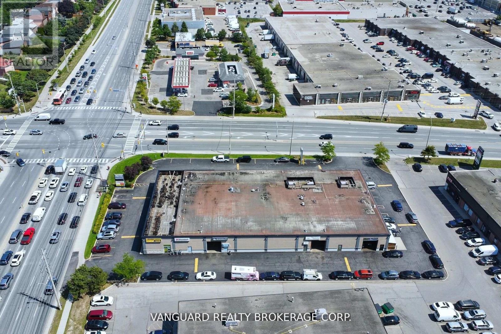 2 - 700 Burnhamthorpe Road W, Mississauga, Ontario  L5C 2R9 - Photo 12 - W12022655