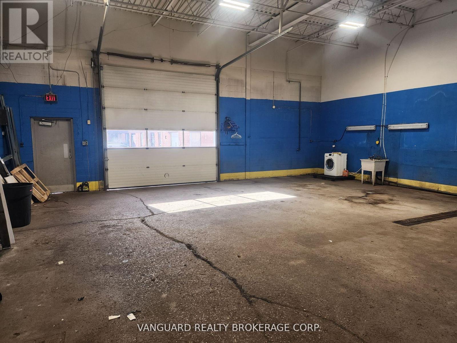 2 - 700 Burnhamthorpe Road W, Mississauga, Ontario  L5C 2R9 - Photo 22 - W12022655