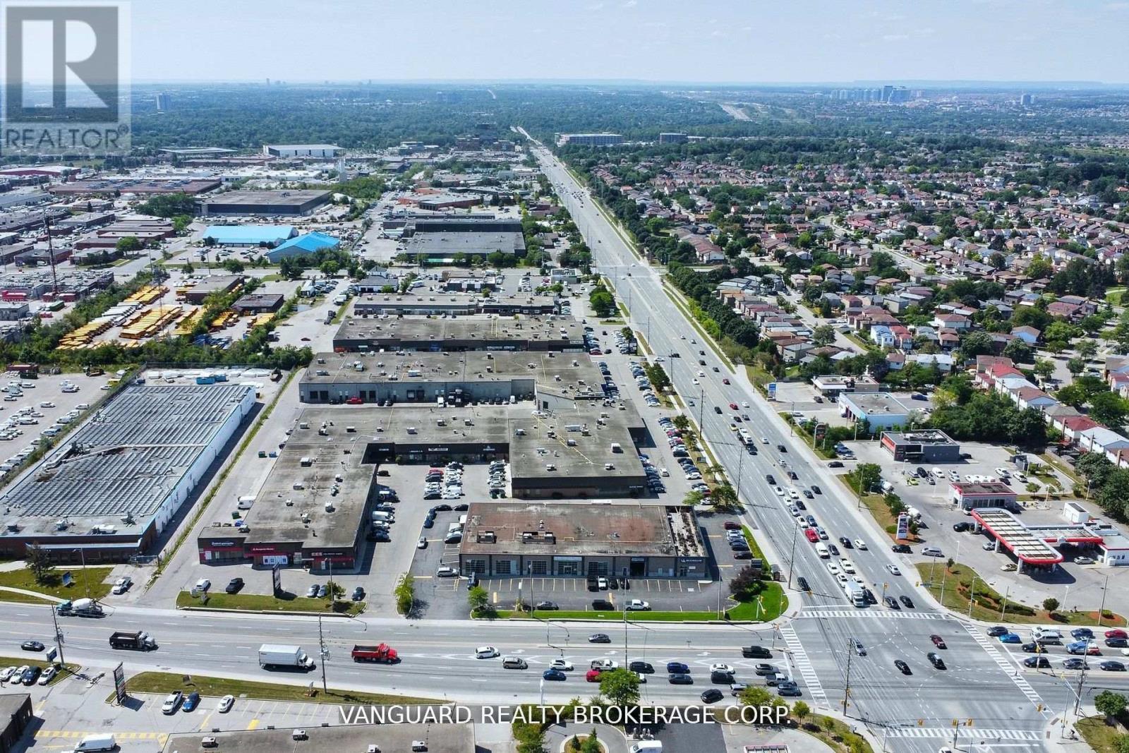 2 - 700 Burnhamthorpe Road W, Mississauga, Ontario  L5C 2R9 - Photo 8 - W12022655