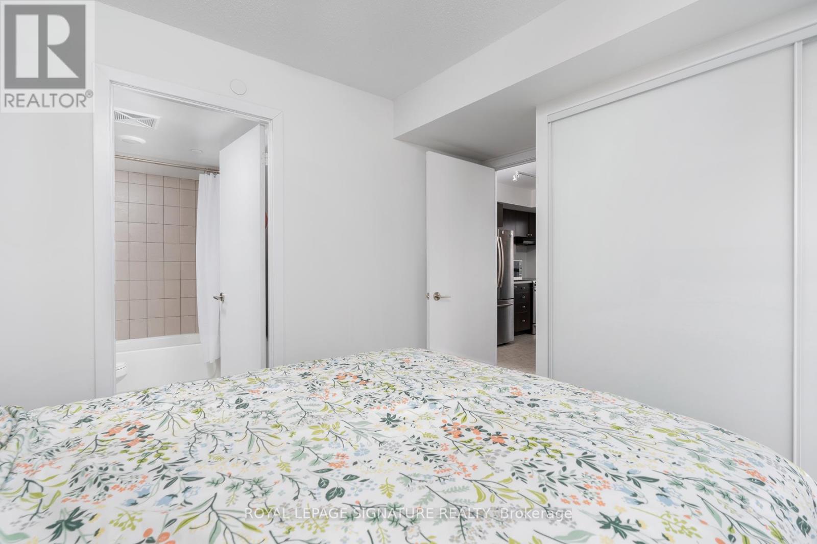 523 - 8 Trent Avenue, Toronto, Ontario  M4C 5C6 - Photo 16 - E12022706