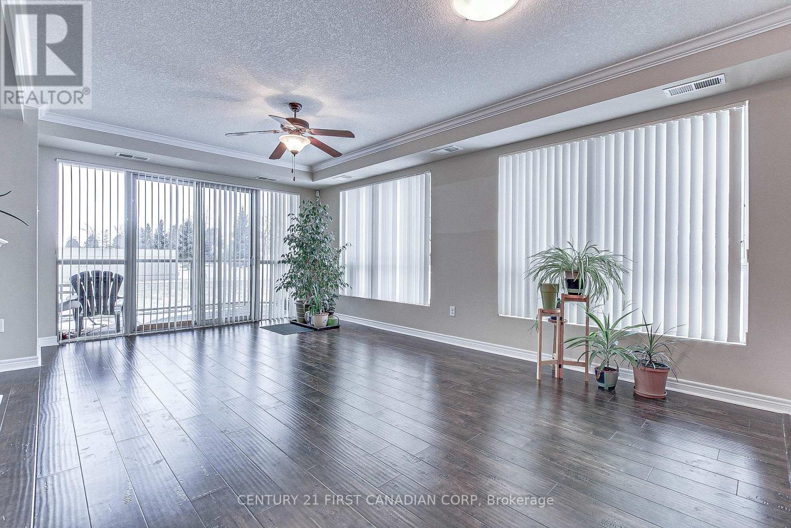 Photo 23 of 39 for 108 - 1030 Coronation Drive N