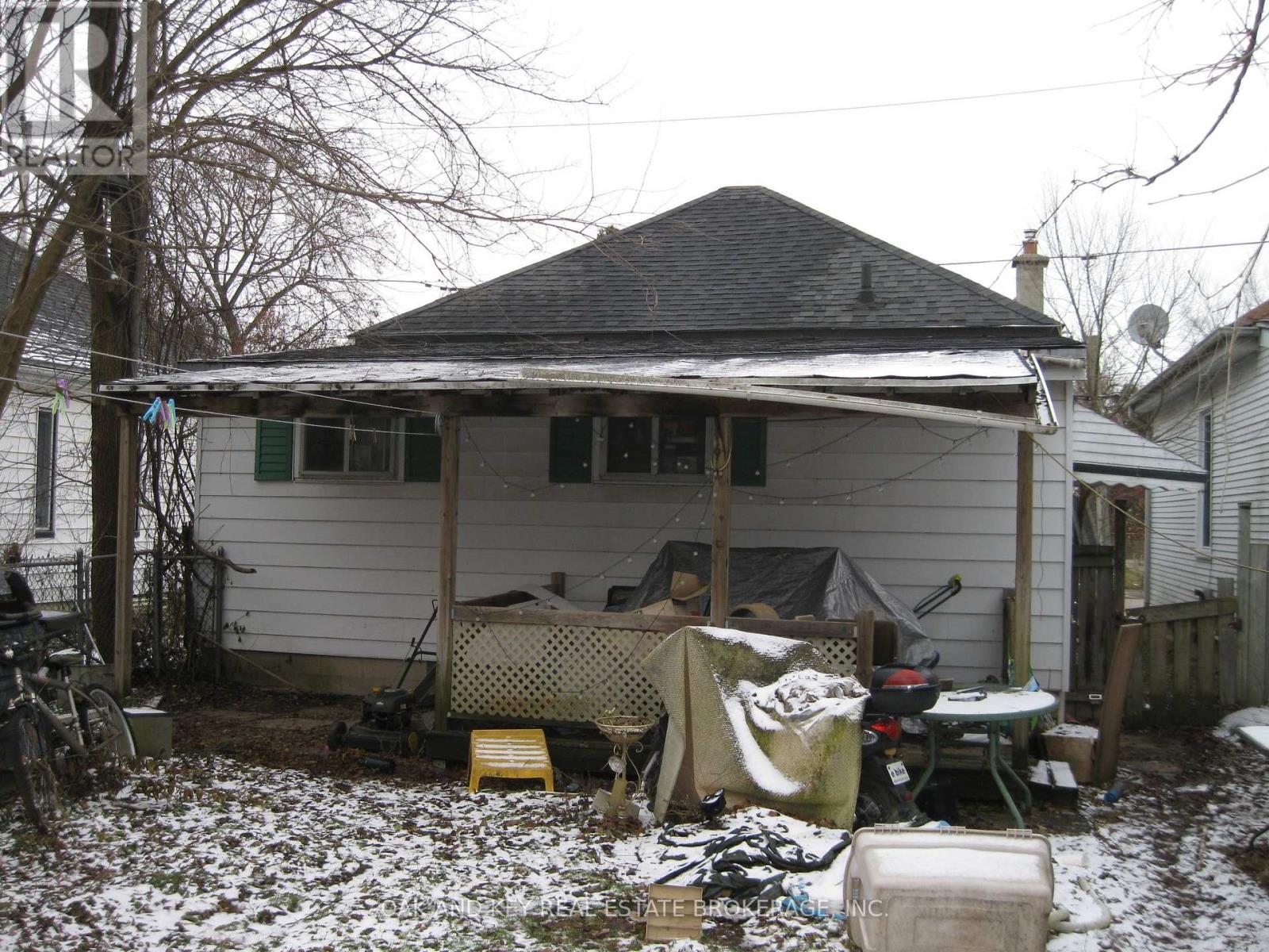 Photo 3 of 4 for 53 Ada Street