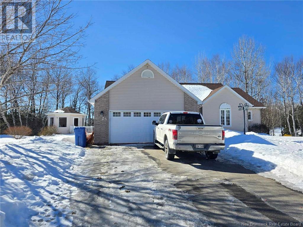 1125 Birchwood Drive, Bathurst, New Brunswick