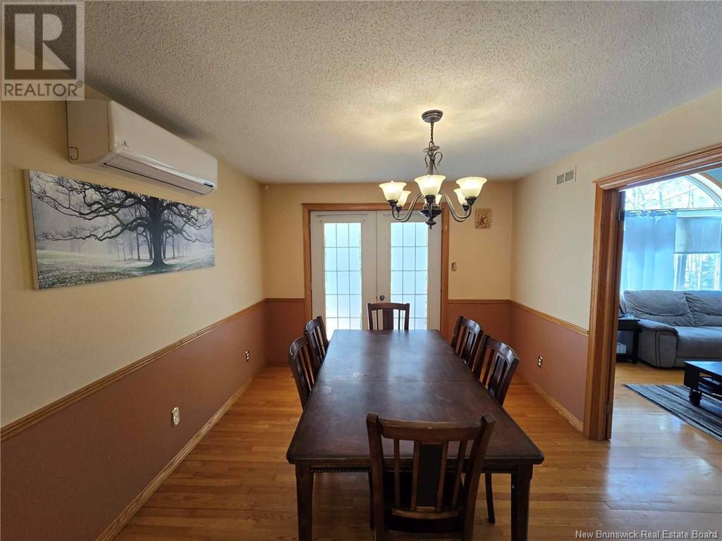 1125 Birchwood Drive, Bathurst, New Brunswick  E2A 4W8 - Photo 19 - NB114213