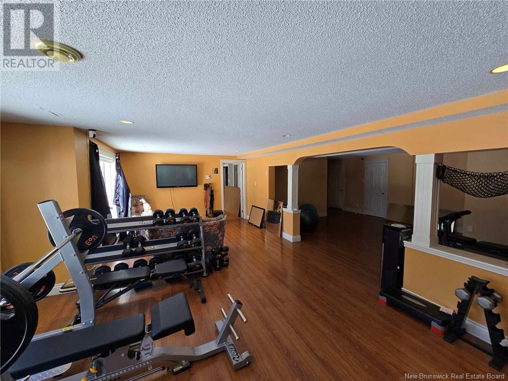 1125 Birchwood Drive, Bathurst, New Brunswick  E2A 4W8 - Photo 35 - NB114213