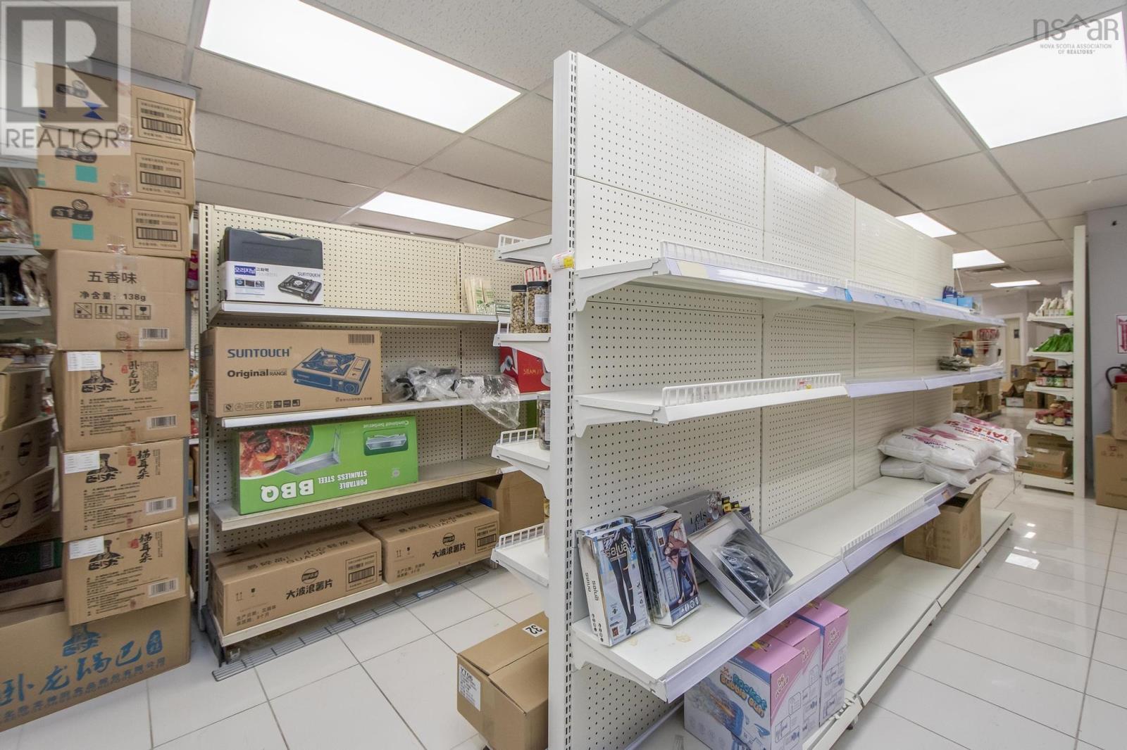 6238 Quinpool Road, Halifax Peninsula, Nova Scotia  B3L 1A3 - Photo 12 - 202502607