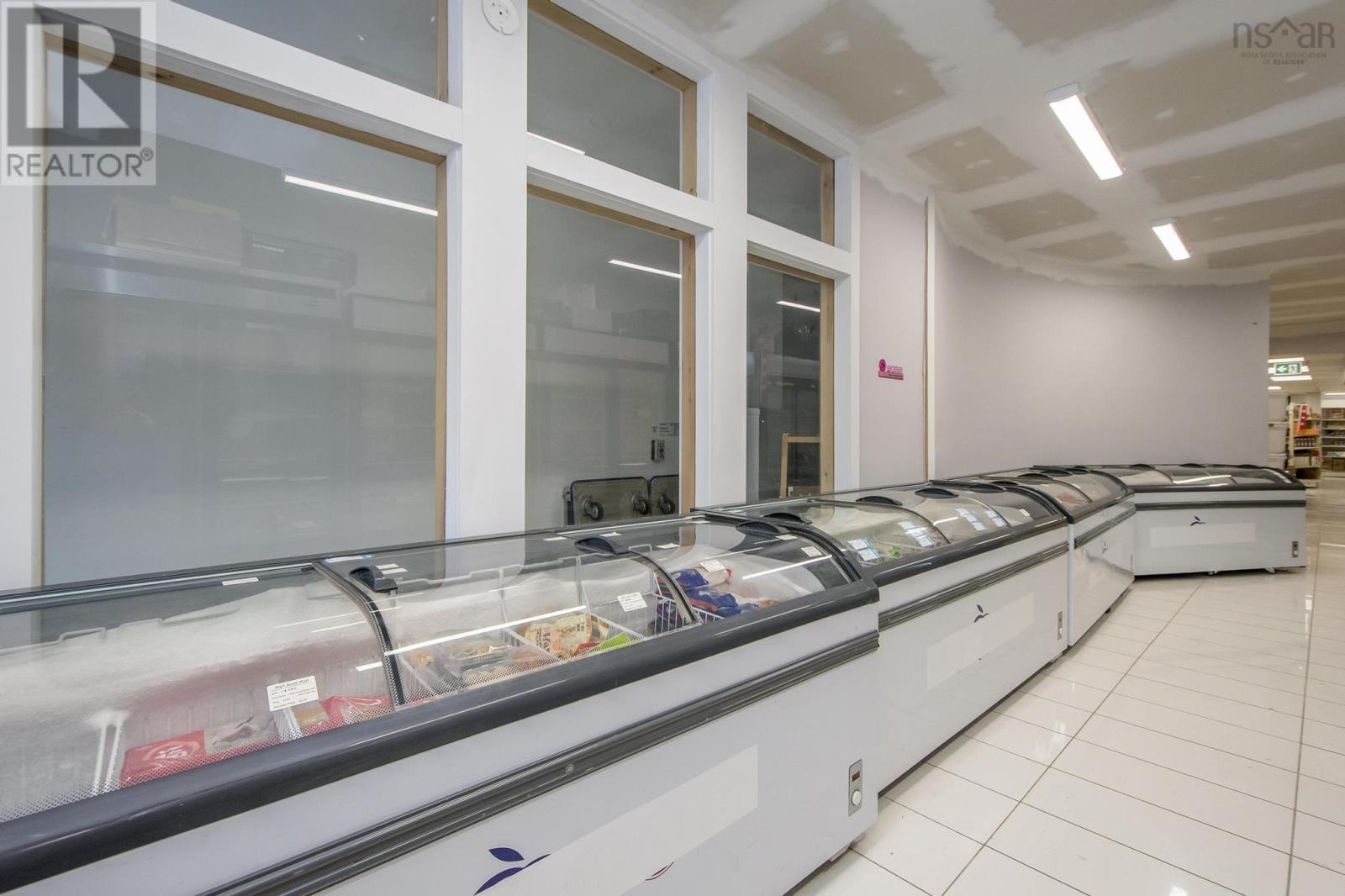 6238 Quinpool Road, Halifax Peninsula, Nova Scotia  B3L 1A3 - Photo 4 - 202502607