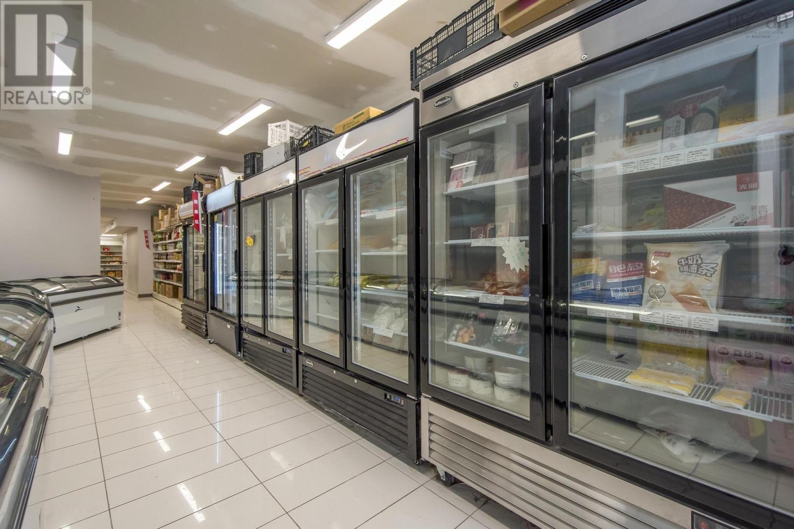 6238 Quinpool Road, Halifax Peninsula, Nova Scotia  B3L 1A3 - Photo 6 - 202502607