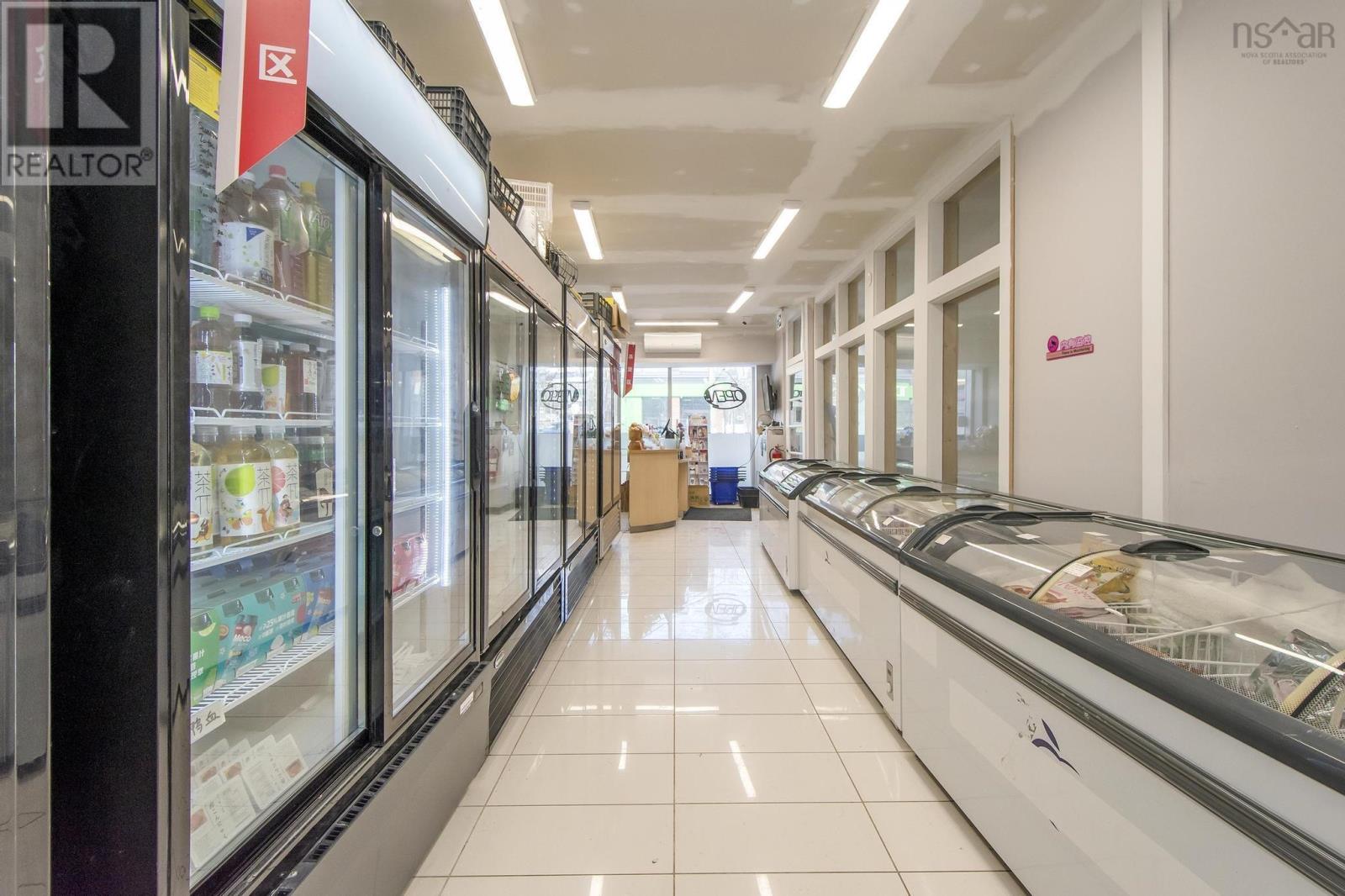 6238 Quinpool Road, Halifax Peninsula, Nova Scotia  B3L 1A3 - Photo 8 - 202502607