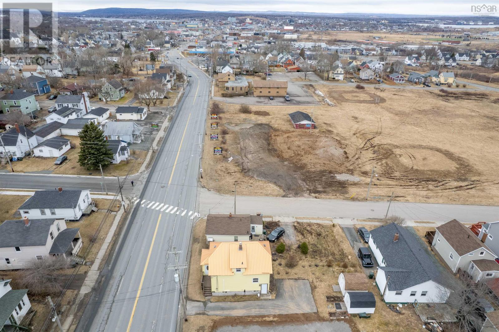 109 Welton Street, Sydney, Nova Scotia  B1P 5R6 - Photo 3 - 202505011