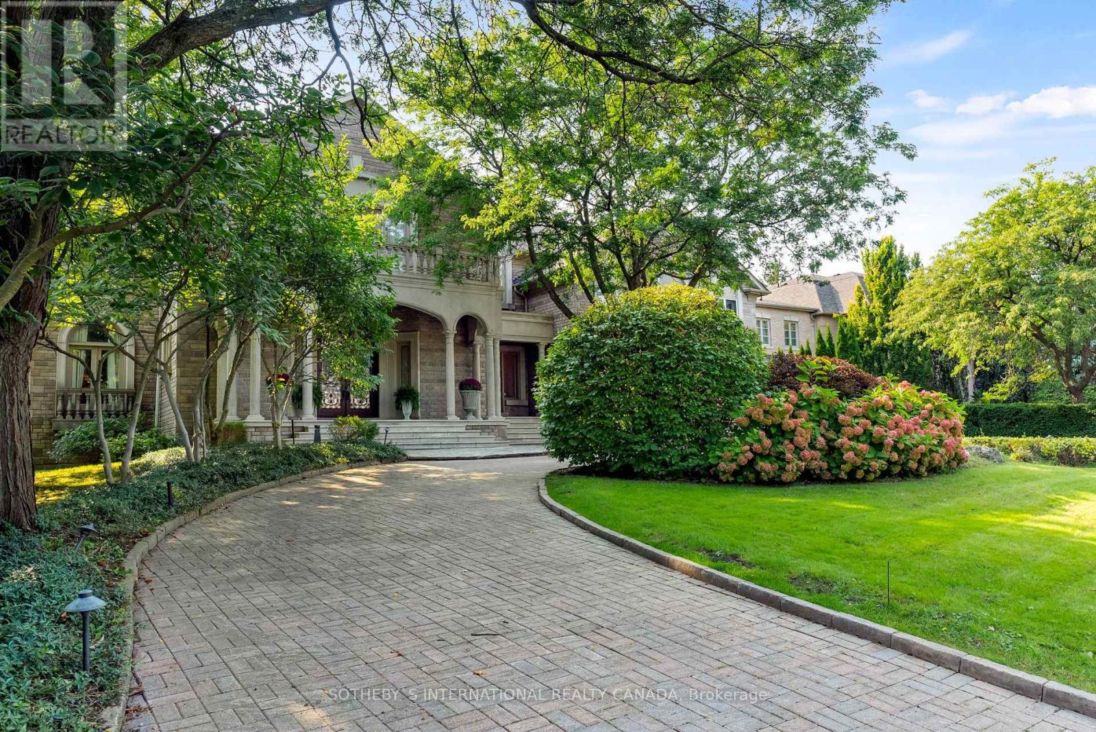 Property at 32 ARJAY CRESCENT image 2