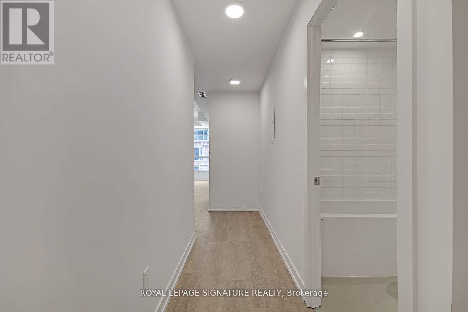 320 - 150 Logan Avenue, Toronto, Ontario  M4M 0E4 - Photo 18 - E12022808
