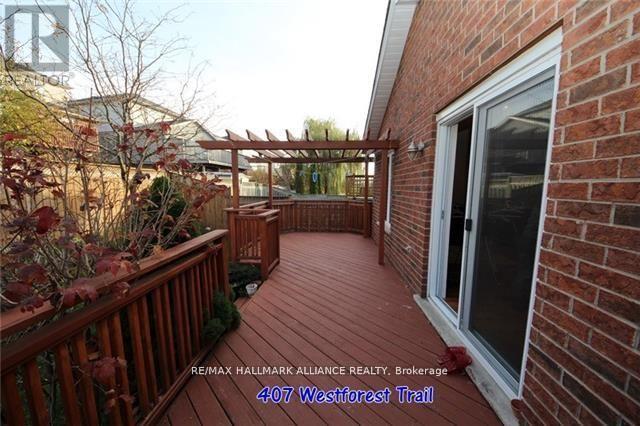 407 Westforest Trail, Kitchener, Ontario  N2N 3L8 - Photo 9 - X12022250