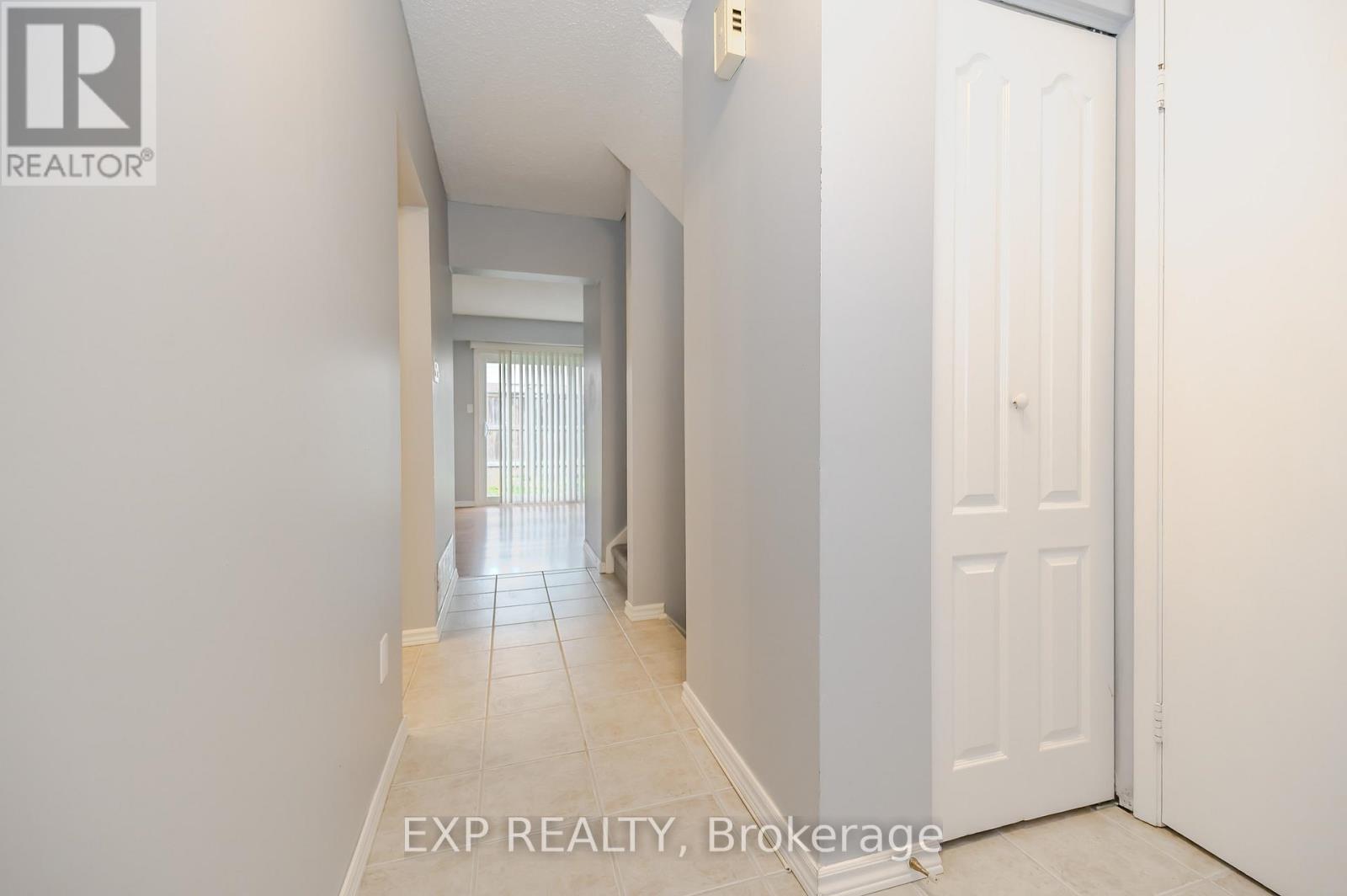 Property at 2 - 125 SEKURA CRESCENT image 2