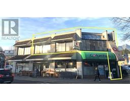 1010 WEST QUEENS ROAD, North Vancouver, British Columbia