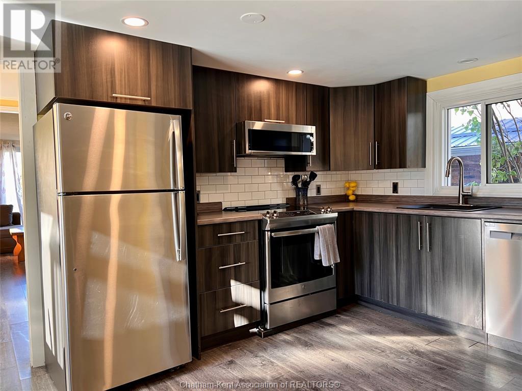 Property at 1025 Kerr AVENUE image 3