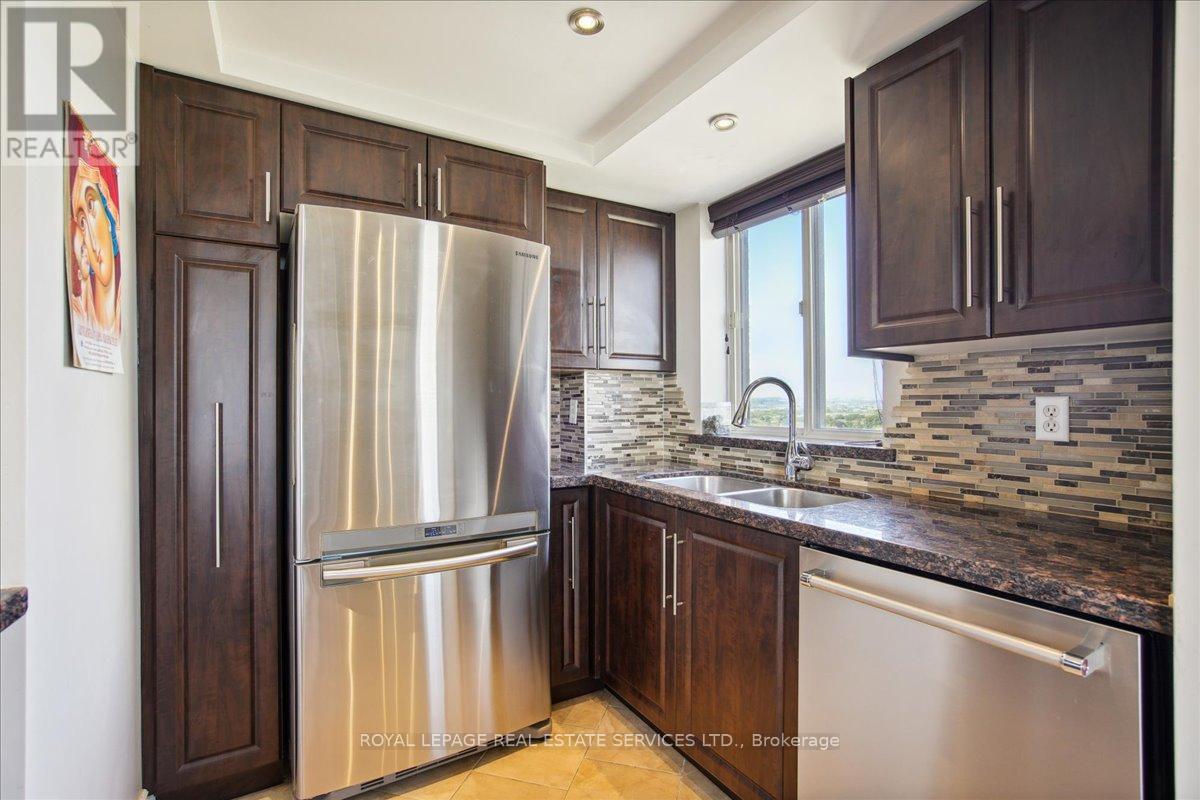 904 - 1360 Rathburn Road E, Mississauga (Rathwood), Ontario  L4W 4H4 - Photo 21 - W12022895