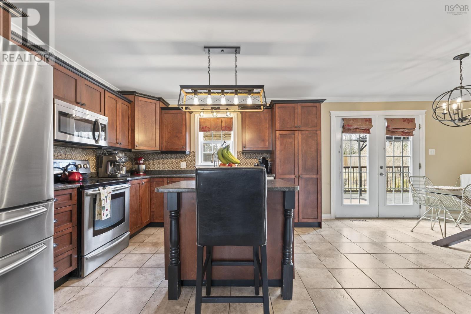 33 Tyler Street, Enfield, Nova Scotia  B2T 0A7 - Photo 13 - 202505018