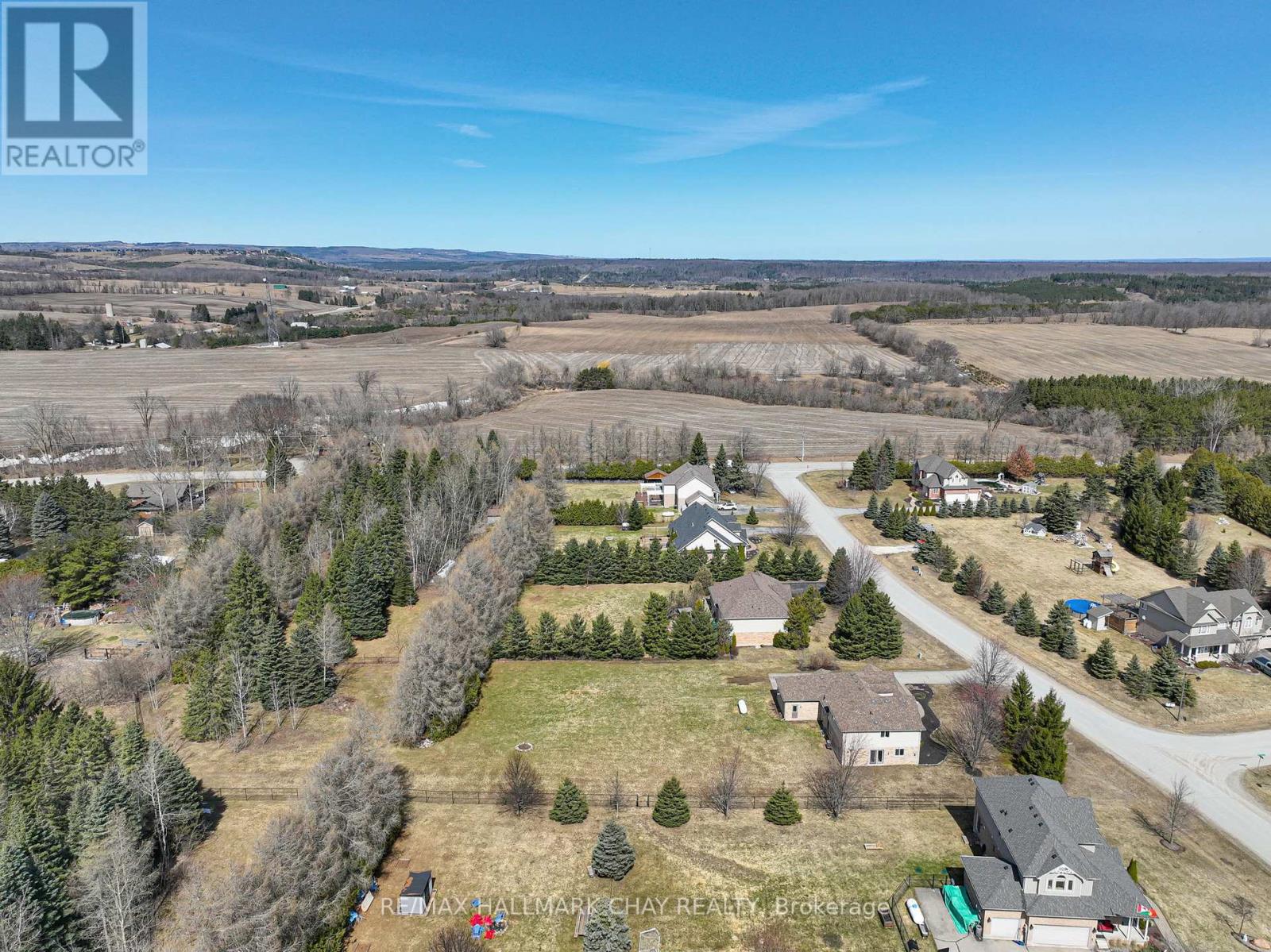 8 Thomson Trail, Mulmur, Ontario  L9V 3J1 - Photo 3 - X12022878