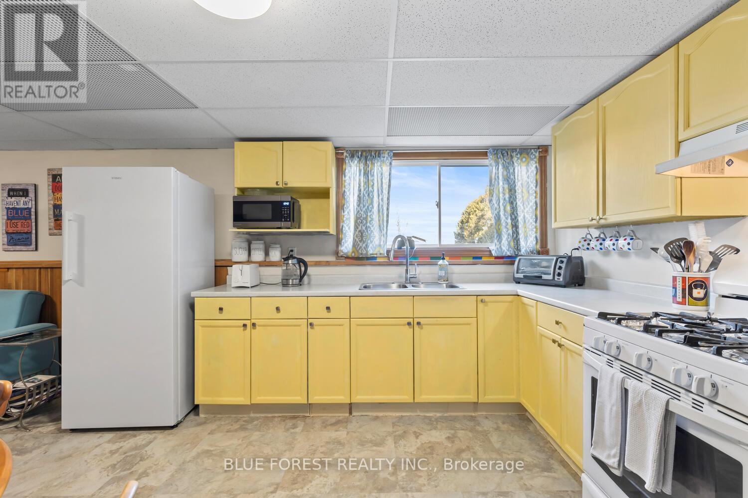 22120 Talbot Road, West Elgin, Ontario  N0L 2C0 - Photo 32 - X12023093