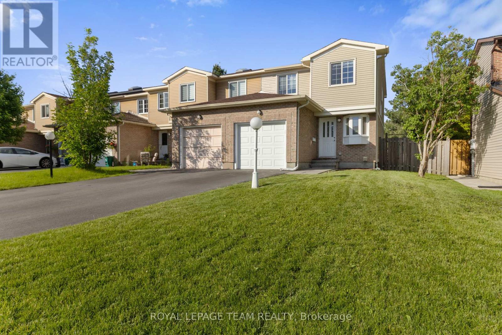 34 SHADETREE CRESCENT Ottawa