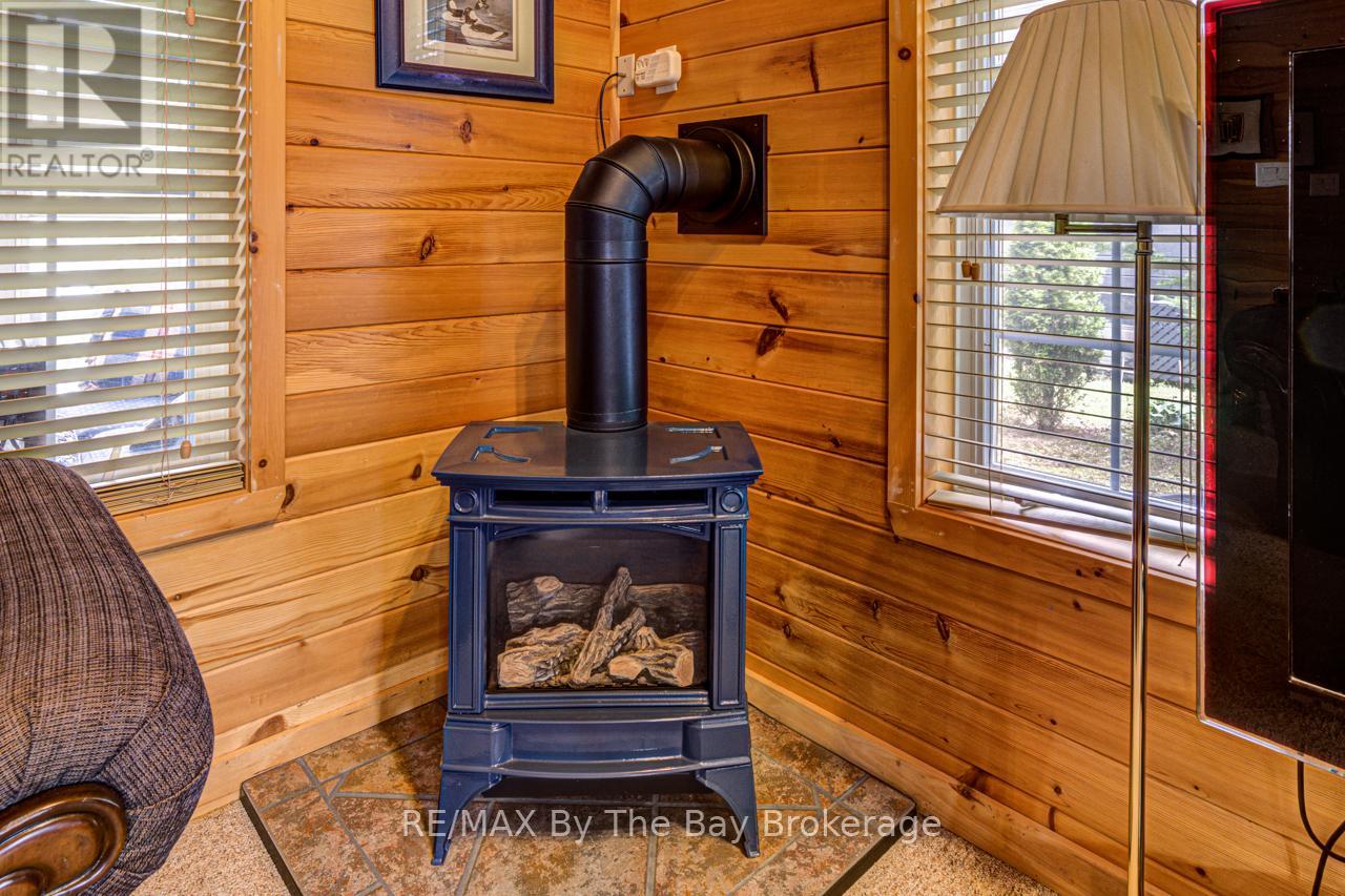 44 Cabin Crescent, Wasaga Beach, Ontario  L9Z 1X7 - Photo 16 - S12023029