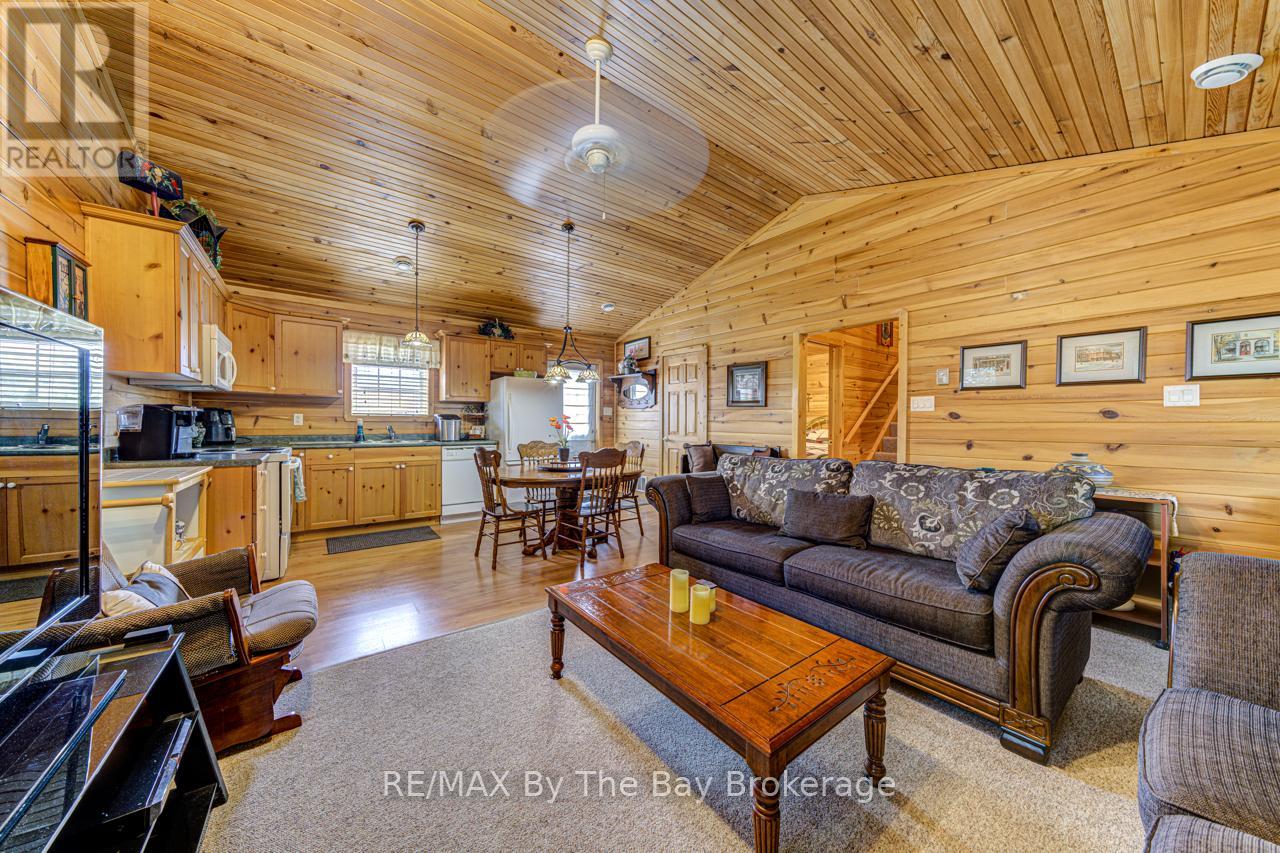 44 Cabin Crescent, Wasaga Beach, Ontario  L9Z 1X7 - Photo 17 - S12023029