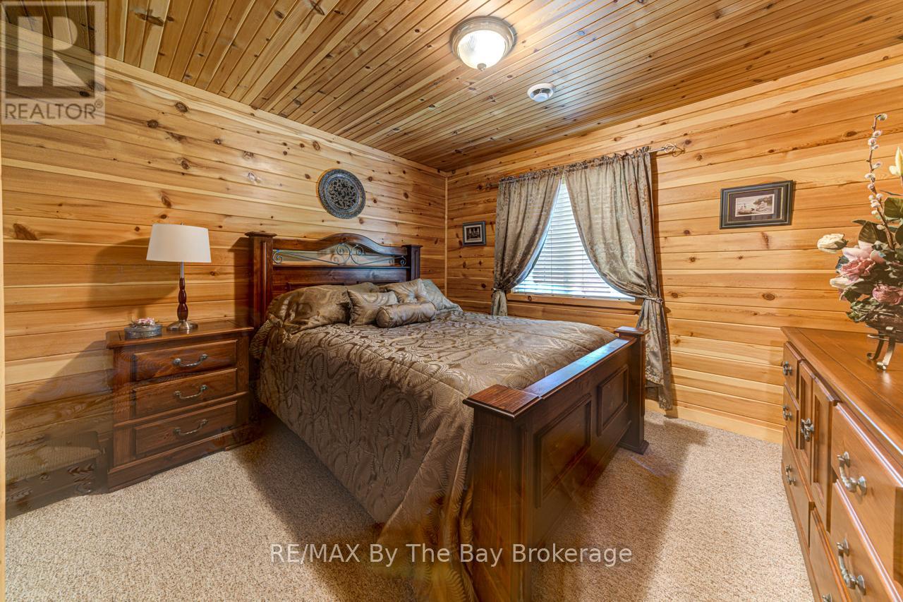 44 Cabin Crescent, Wasaga Beach, Ontario  L9Z 1X7 - Photo 18 - S12023029