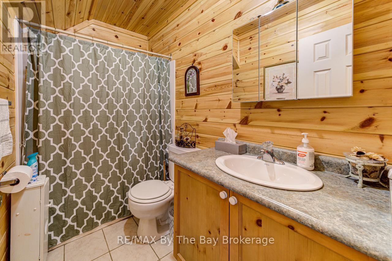 44 Cabin Crescent, Wasaga Beach, Ontario  L9Z 1X7 - Photo 25 - S12023029