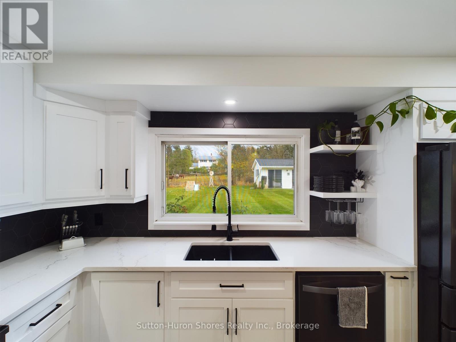 10 Smith Street, Kincardine, Ontario  N0G 2T0 - Photo 10 - X12023001