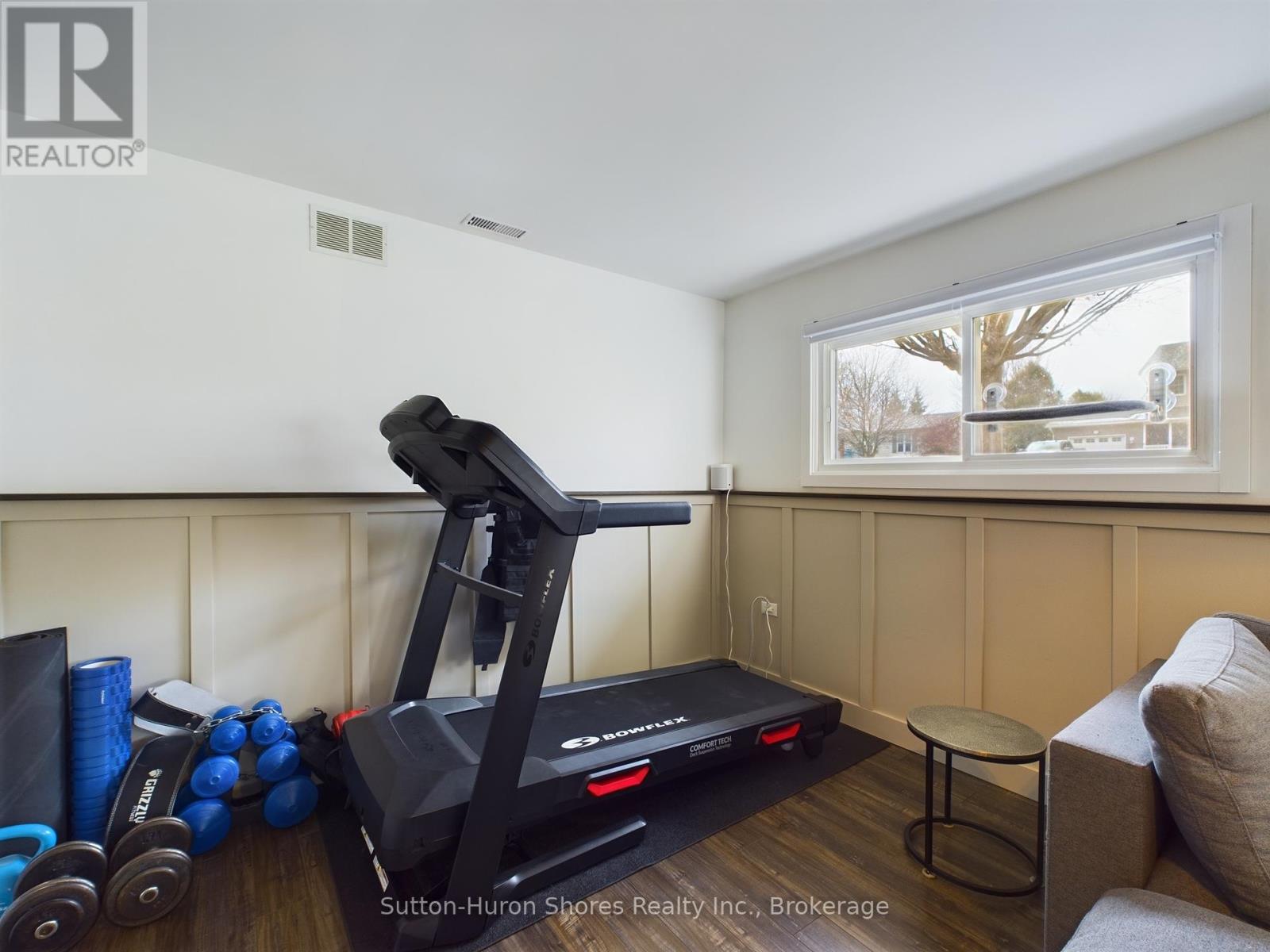10 Smith Street, Kincardine, Ontario  N0G 2T0 - Photo 18 - X12023001