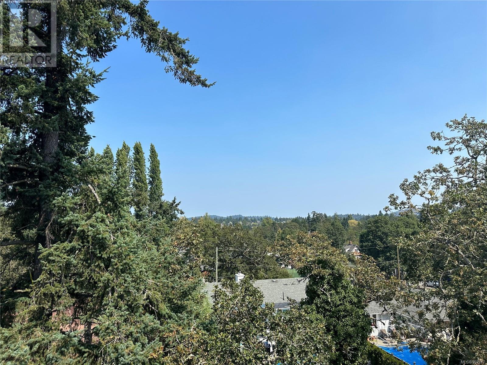 Property at 936 Tulip Ave image 2
