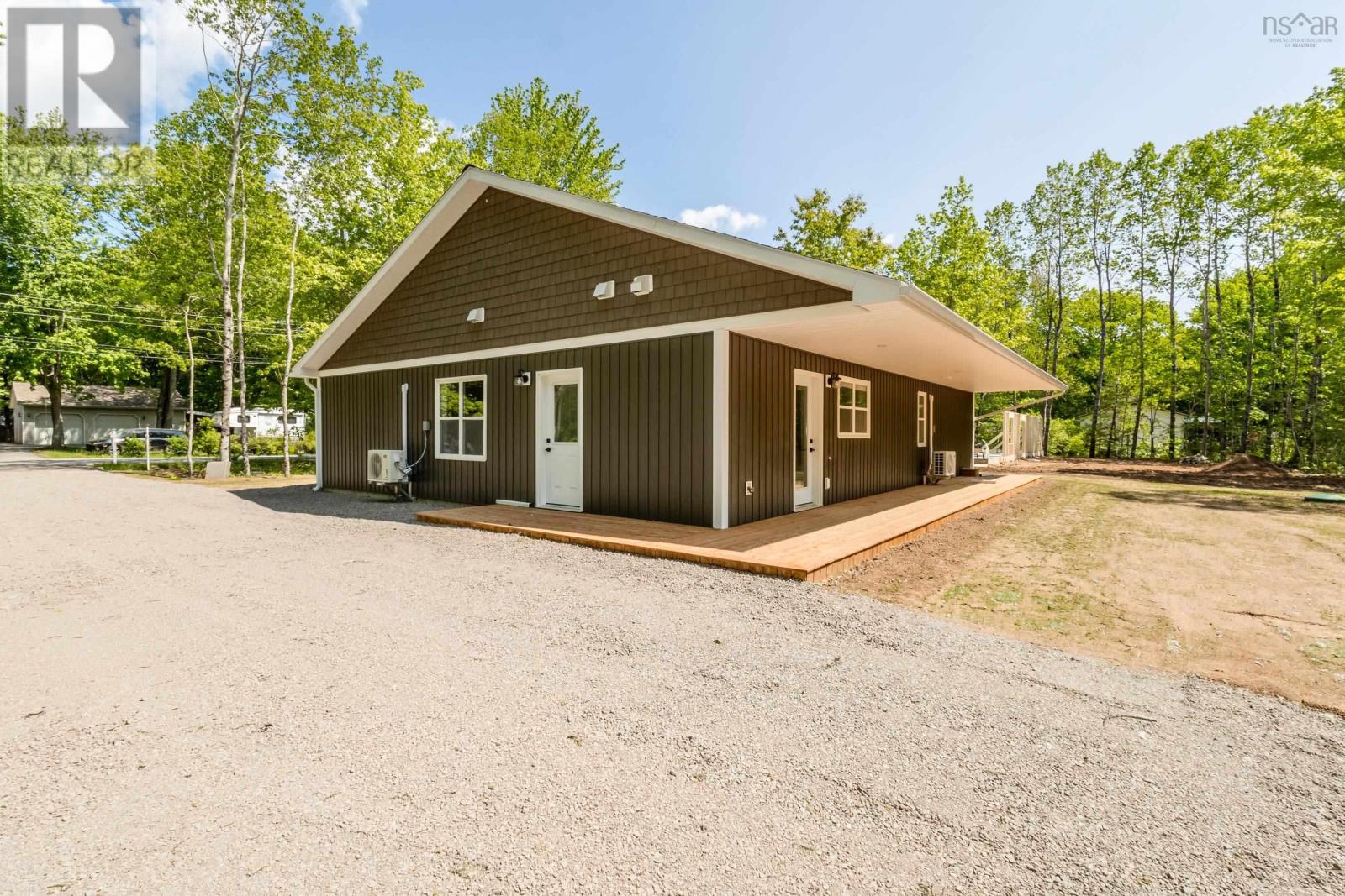 33 Empire Street, Wilmot, Nova Scotia  B0P 1W0 - Photo 2 - 202500234