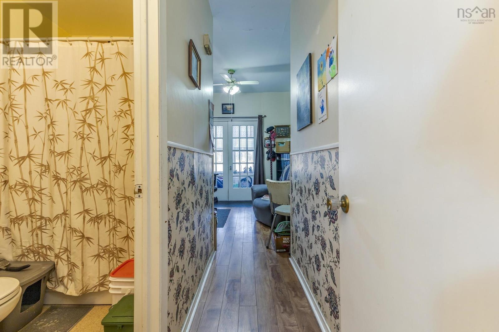 303 South Foord Street, Stellarton, Nova Scotia  B0K 1S0 - Photo 10 - 202502521