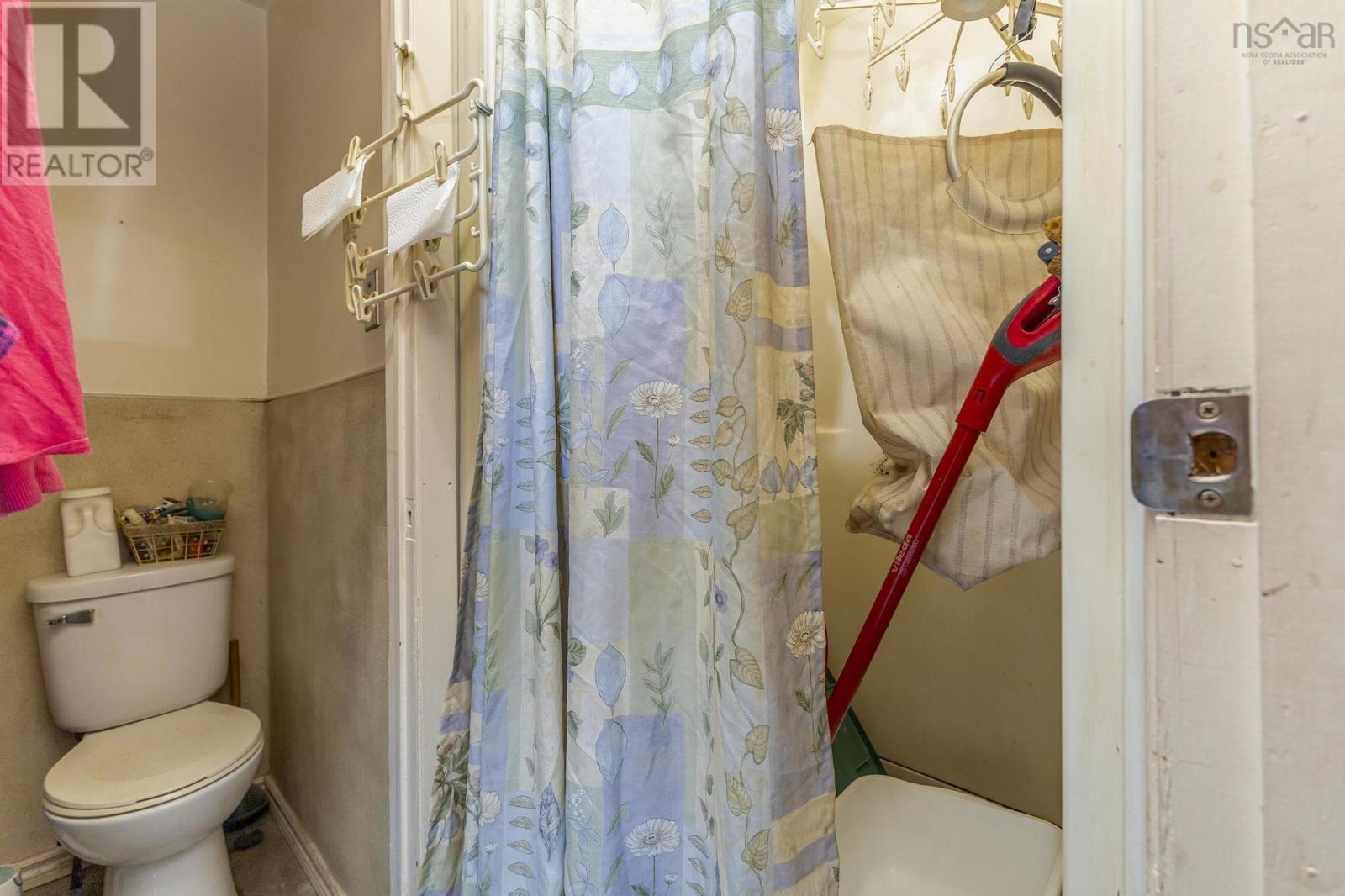 303 South Foord Street, Stellarton, Nova Scotia  B0K 1S0 - Photo 34 - 202502521