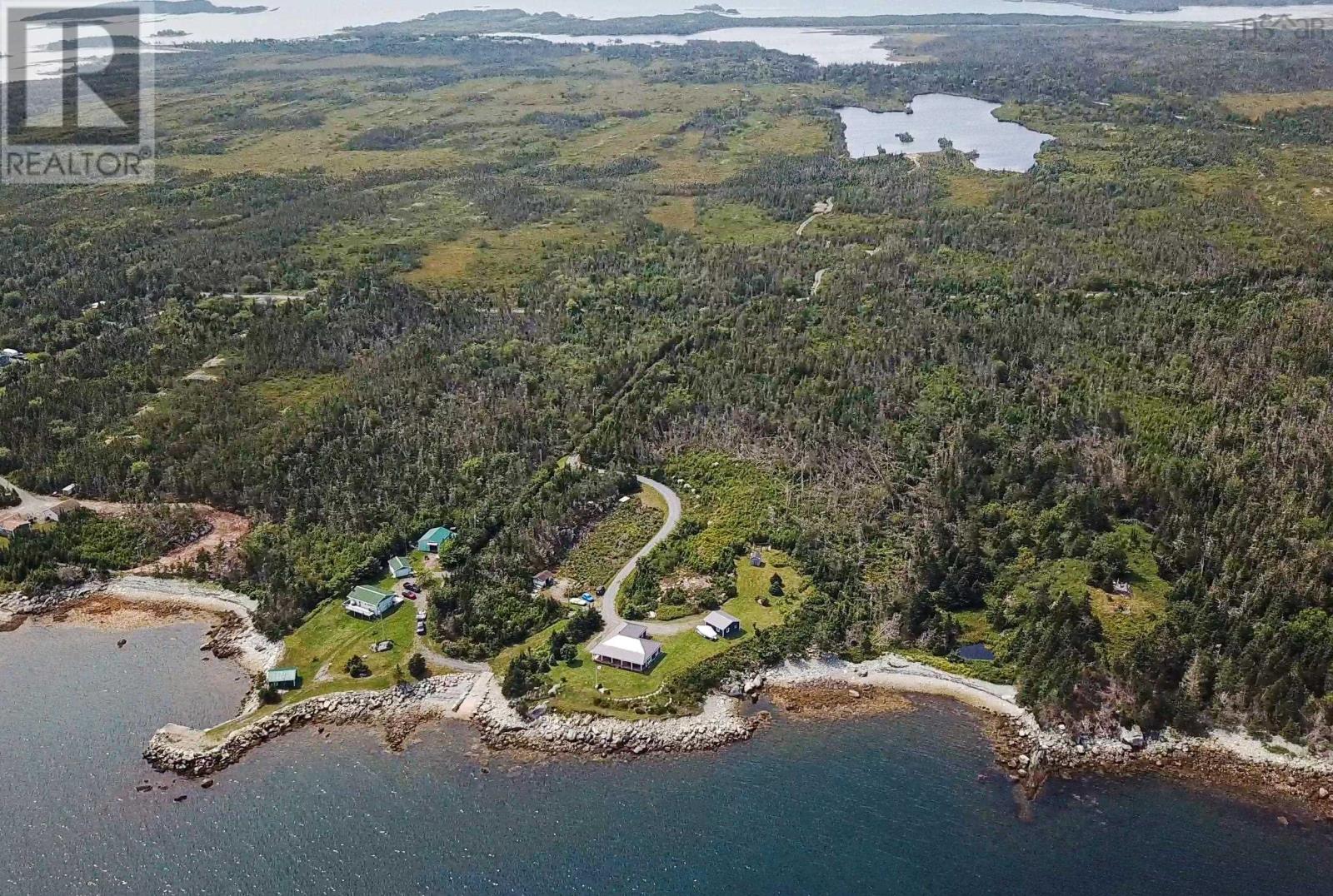 201 Southwest Cove Road, Southwest Cove, Nova Scotia  B0J 2L0 - Photo 13 - 202504232