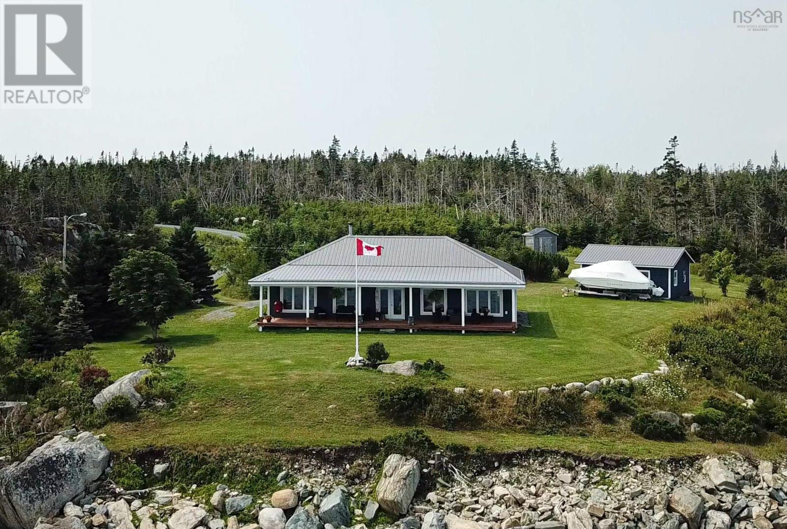 201 Southwest Cove Road, Southwest Cove, Nova Scotia  B0J 2L0 - Photo 8 - 202504232