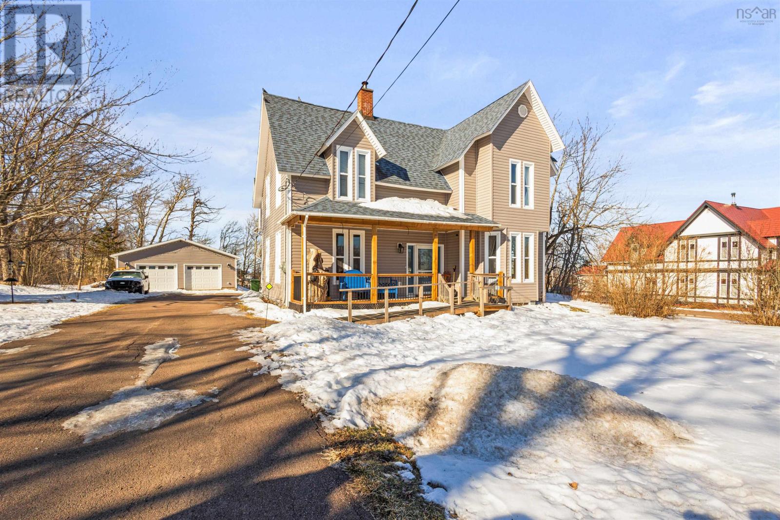 9 Mcdougall Street, Springhill, Nova Scotia  B0M 1X0 - Photo 2 - 202504284